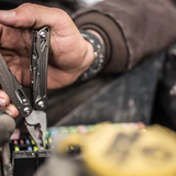 LEATHERMAN - WINGMAN | MULTI TOOL | S/STEEL W/ NYLON BUTTON SHEATH