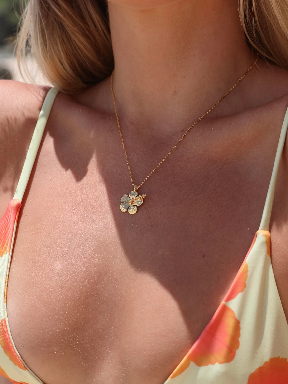 MTL - HIBISCUS NECKLACE 18K GOLD VERMEIL