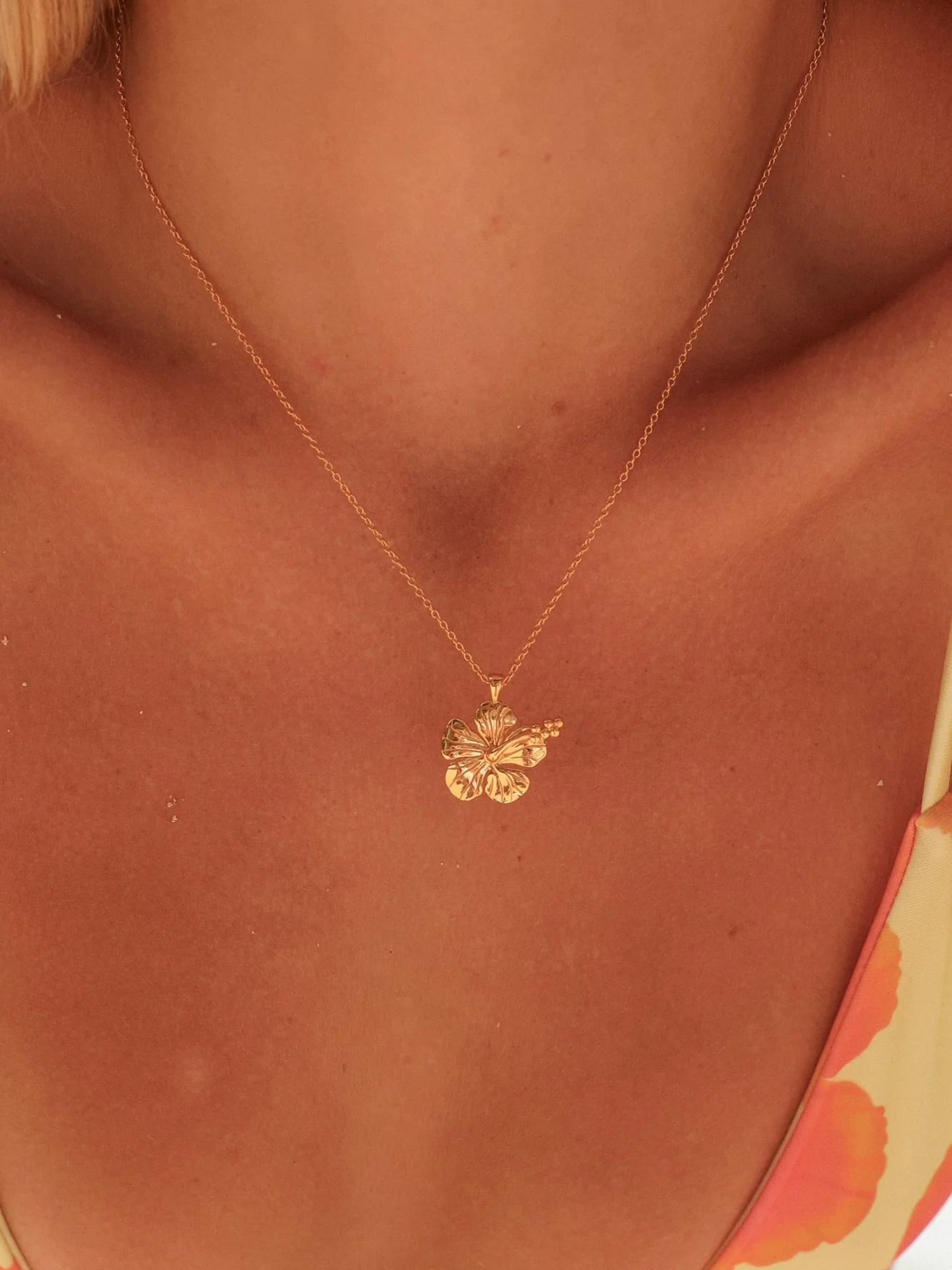 MTL - HIBISCUS NECKLACE 18K GOLD VERMEIL