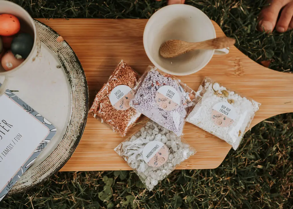 THE LITTLE POTION CO - HOPPY EASTER POUCH