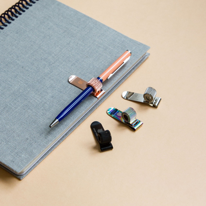 PAPIER TIGRE - PEN HOLDER/CLIP | SILVER