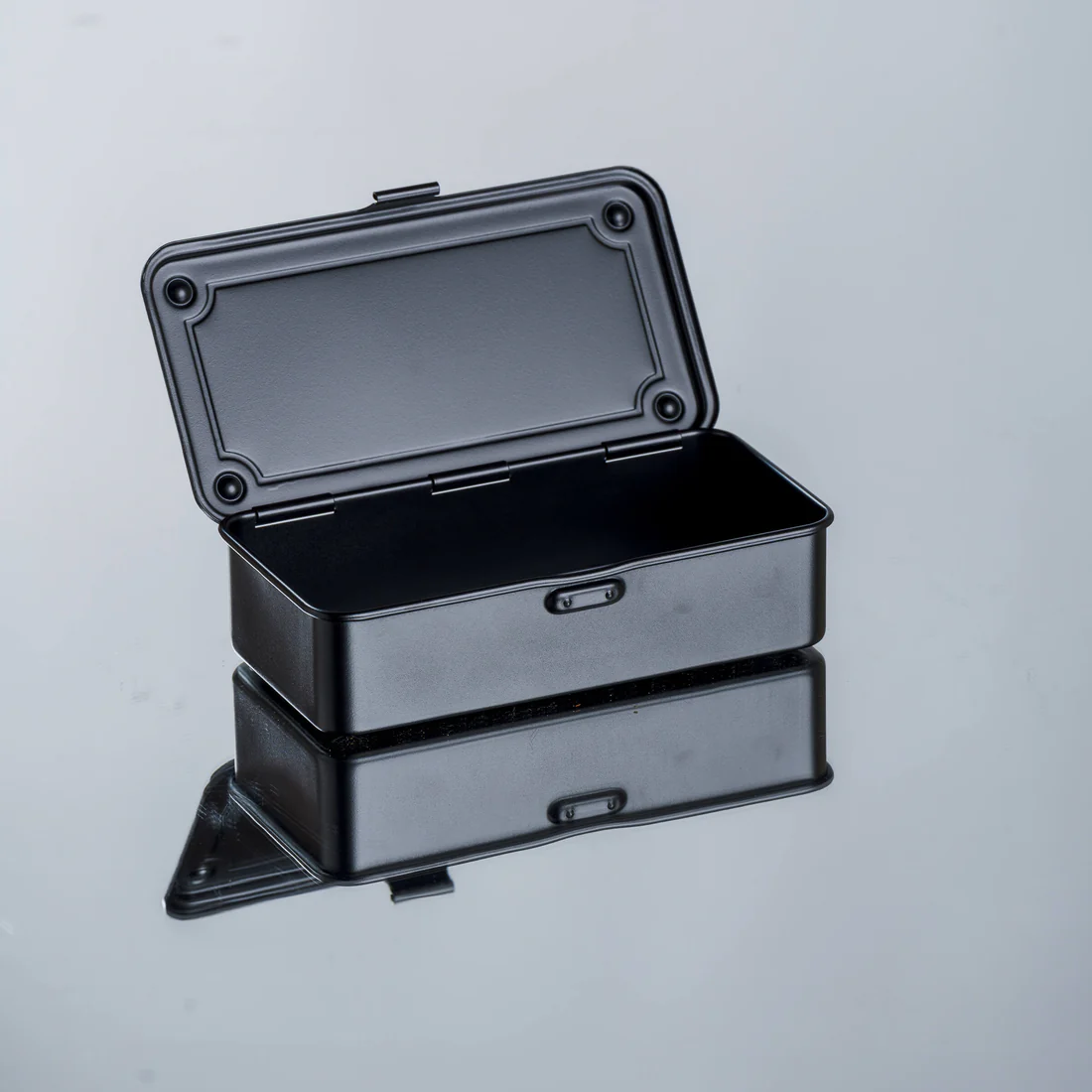 TOYO STEEL - TRUNK SHAPE TOOLBOX | T-190 | BLACK