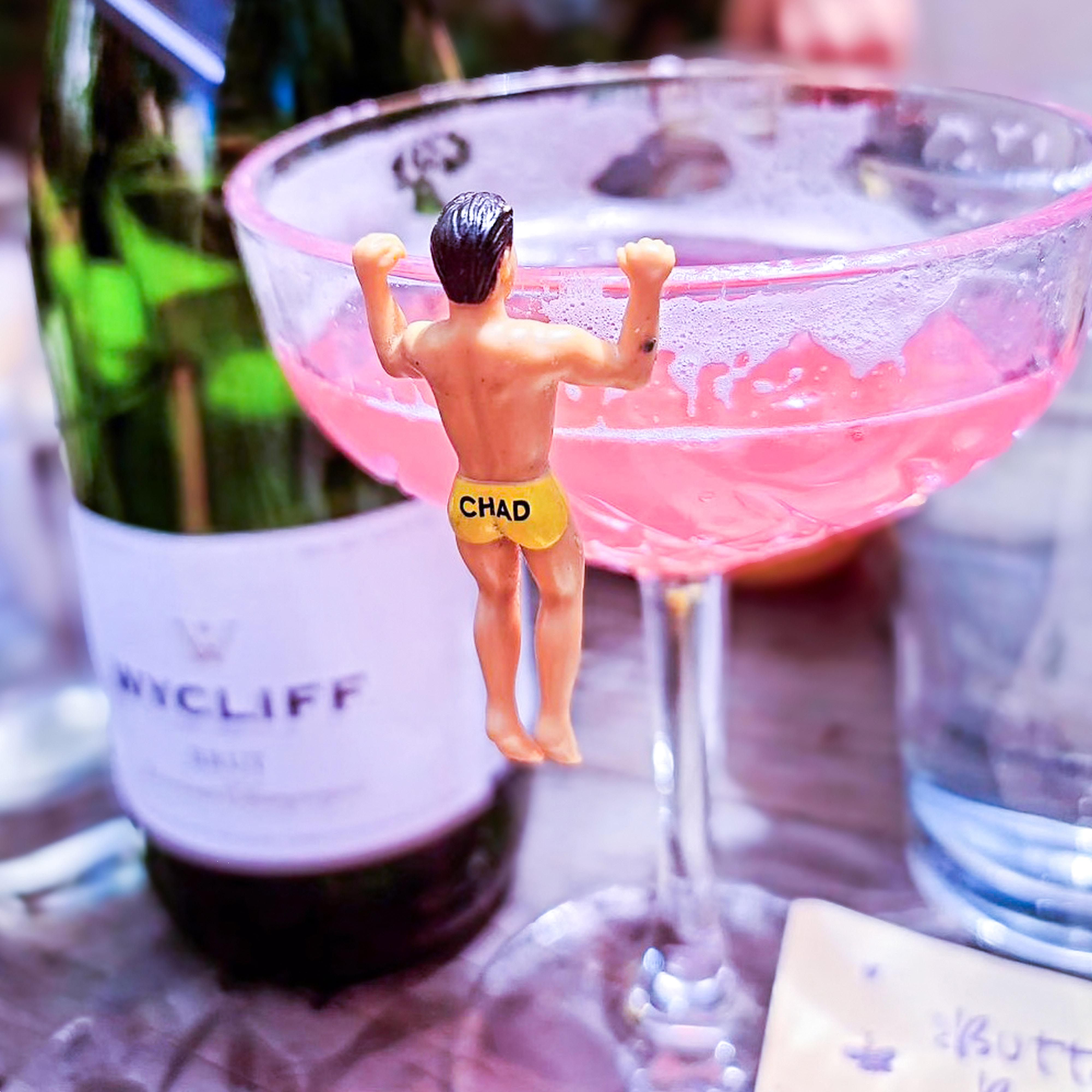 NPW - HUNKY BUDDIES DRINK MARKERS-SET