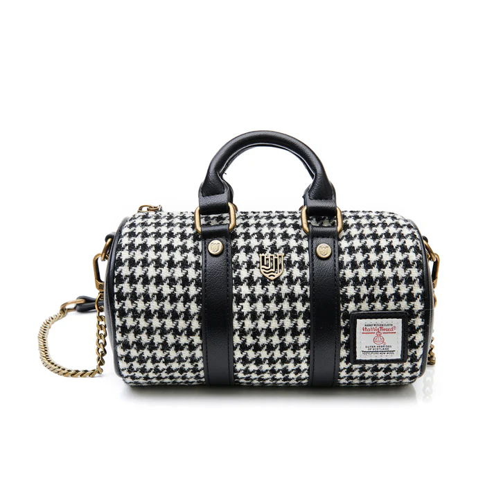 ISLANDER - THE MINI DUFFEL BAG | BLACK & WHITE DOGTOOTH