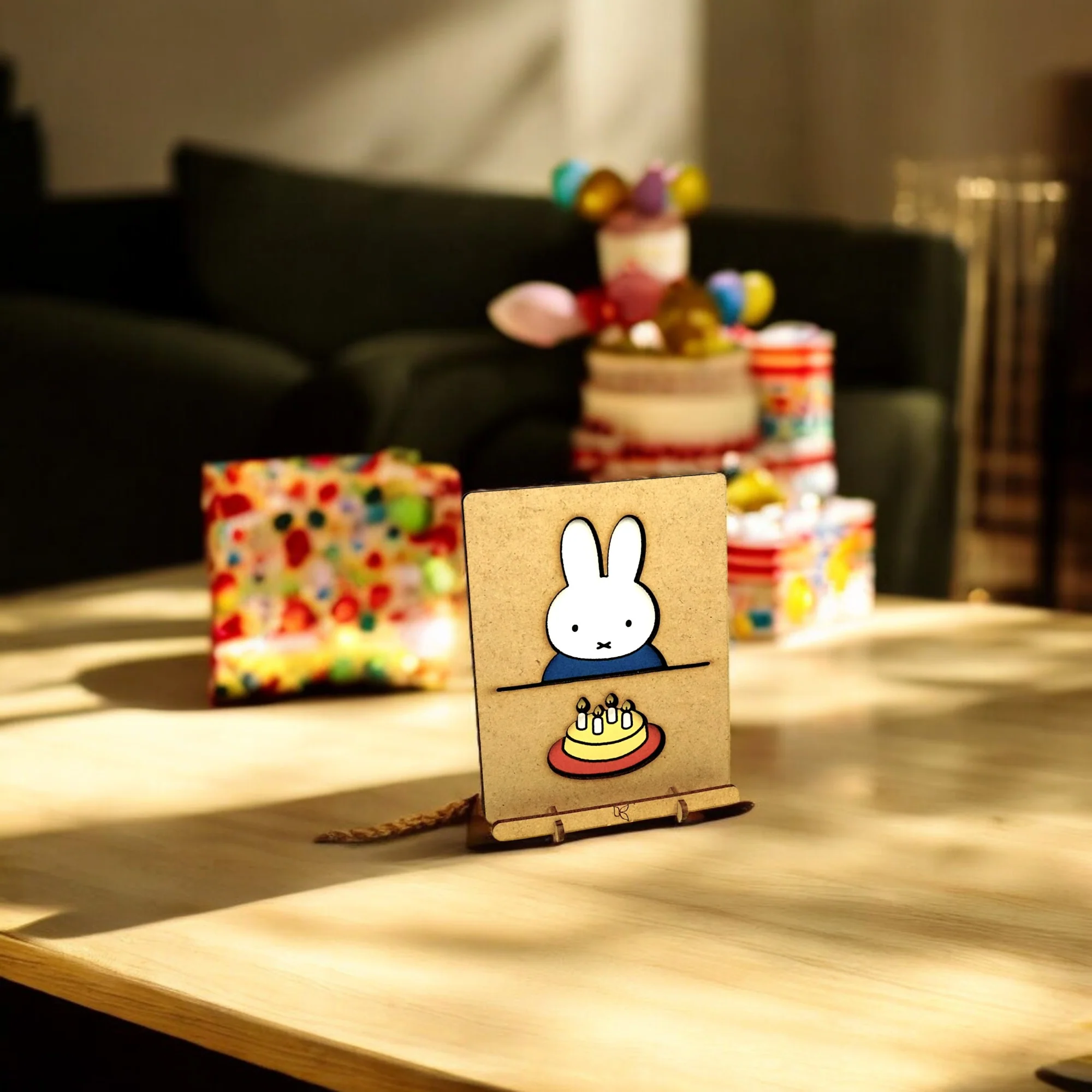 KOMONI - MIFFY'S BIRTHDAY POP-UP ART