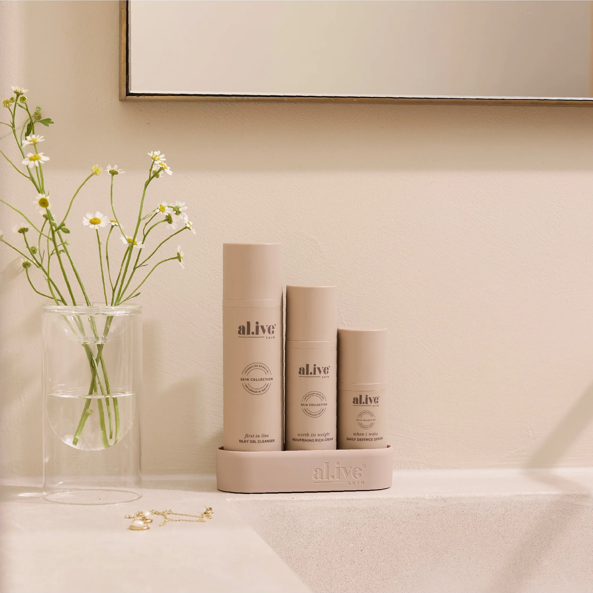 ALI.VE BODY - WORTH ITS WEIGHT | NOURISHING RICH CREAM