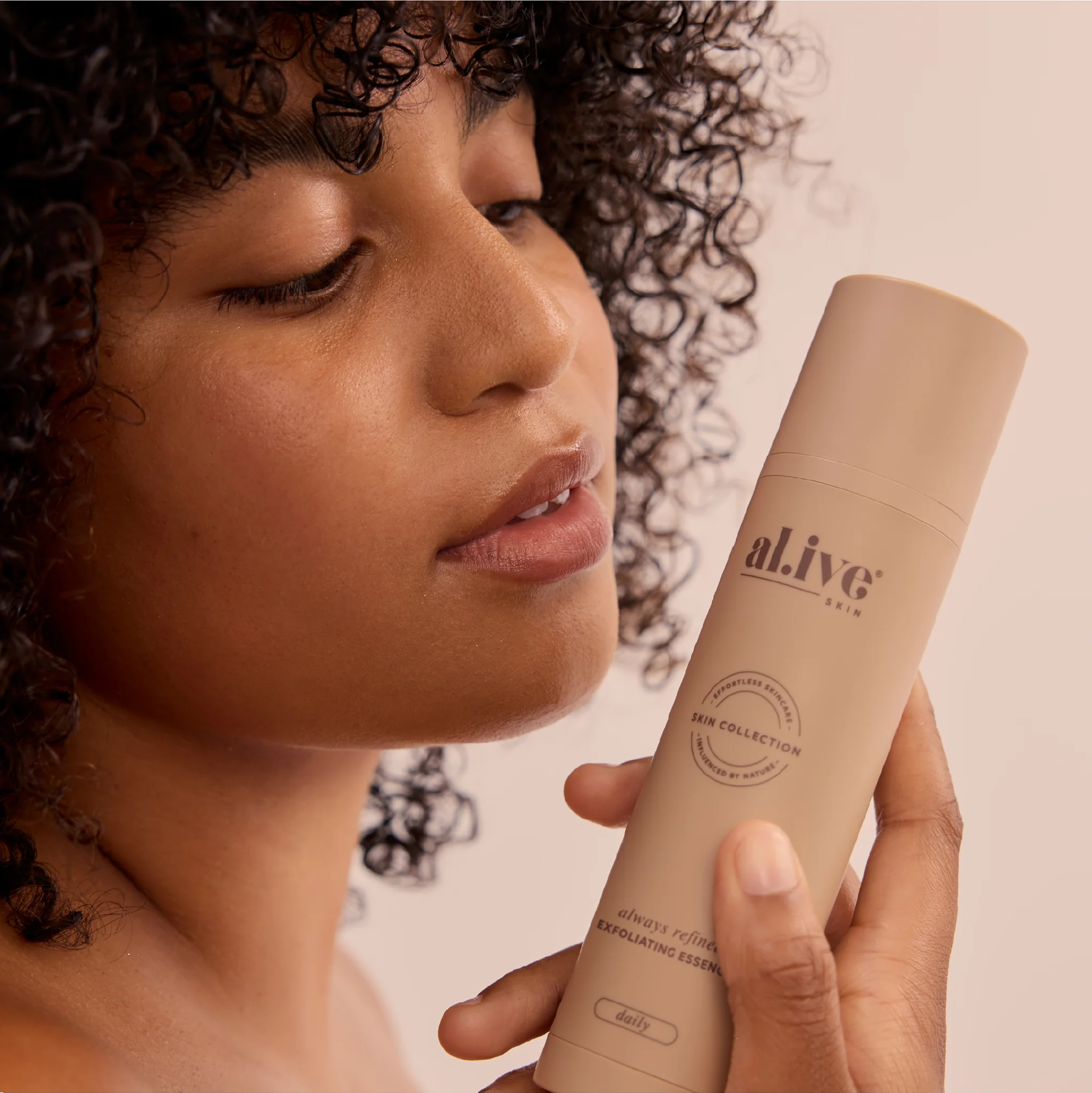 ALI.VE BODY - ALWAYS REFINED | EXFOLIATING ESSENCE