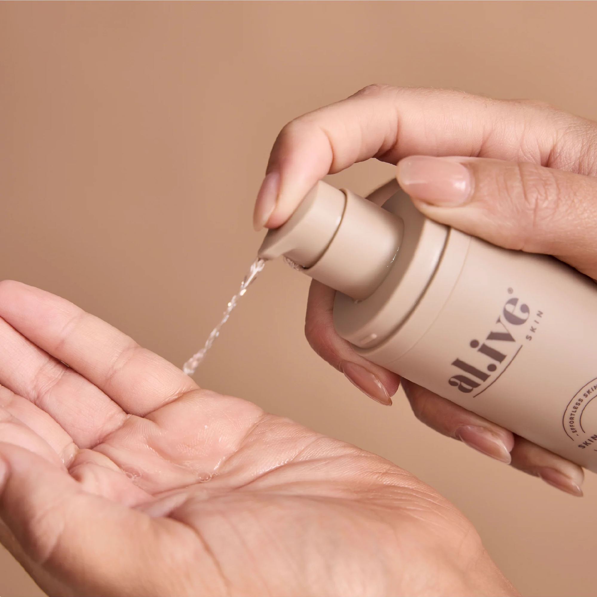 ALI.VE BODY - ALWAYS REFINED | EXFOLIATING ESSENCE