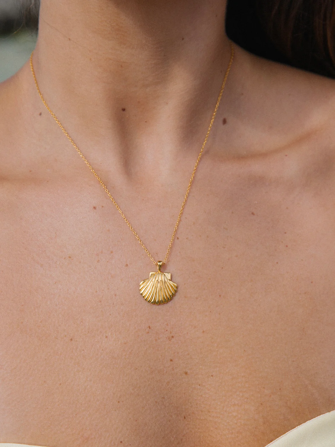 MTL - SUN SHELL NECKLACE IN 18K GOLD