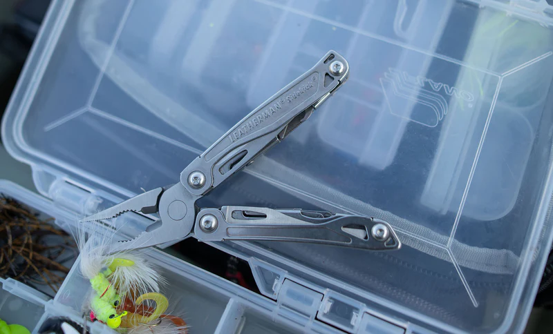 LEATHERMAN - SIDEKICK | 14 PIECE MULTI TOOL | STAINLESS W/ NYLON SHEATH | BOX