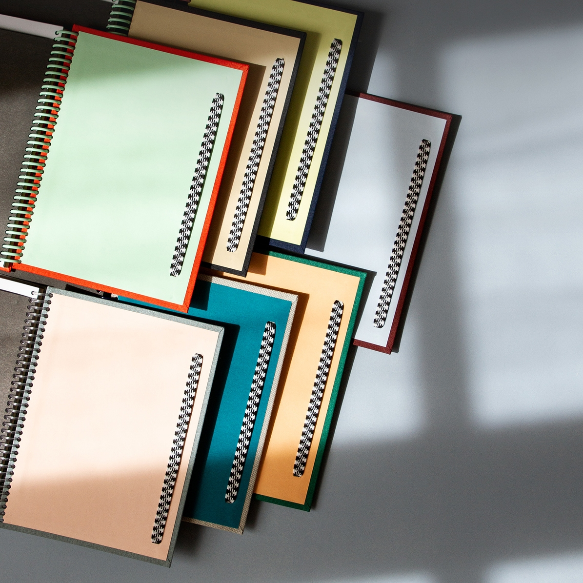 PAPIER TIGRE - HE CANVAS NOTEBOOK A5 | SPAIN (GREEN)