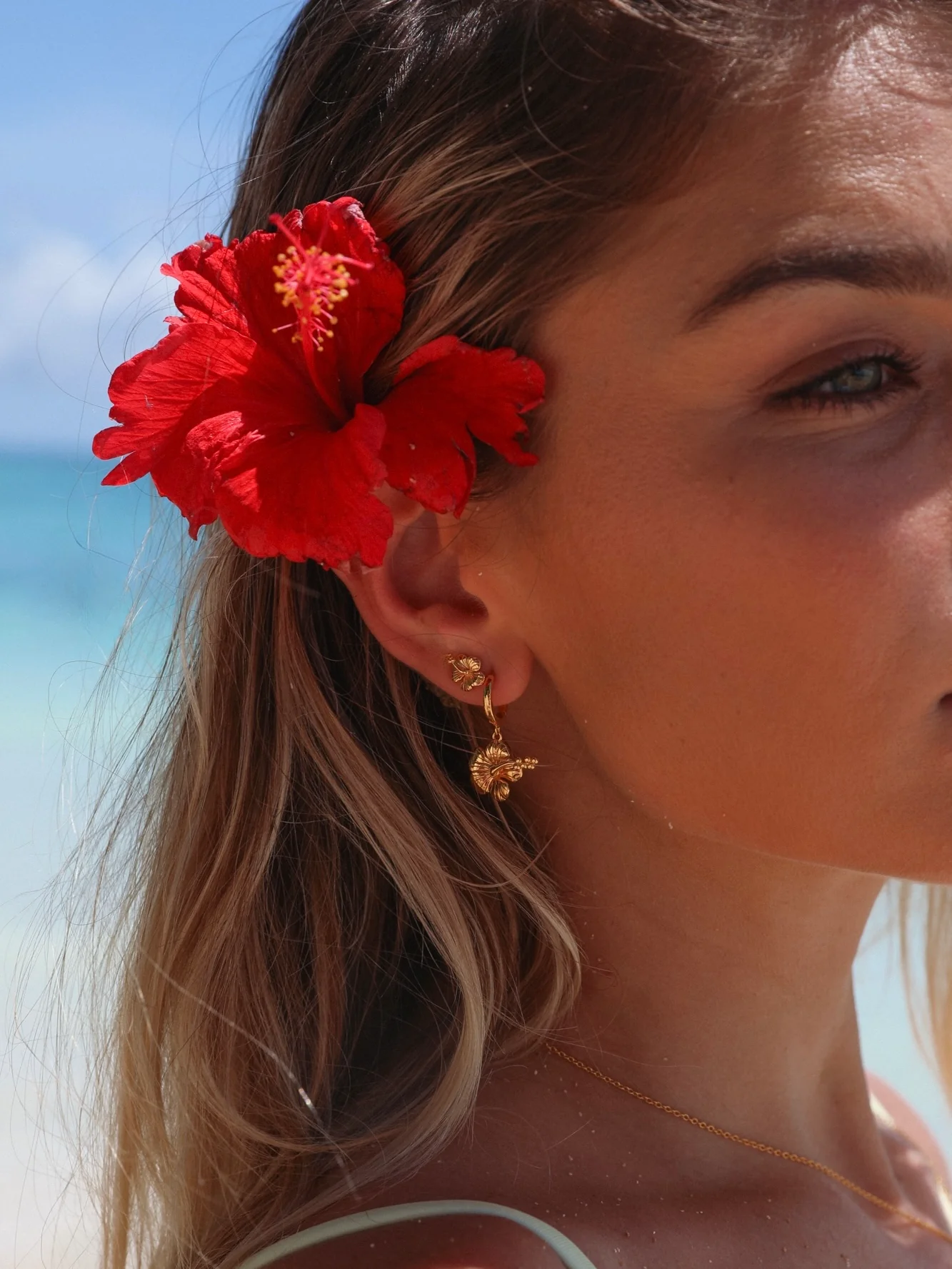 MTL - HIBISCUS STUDS 18K GOLD VERMEIL