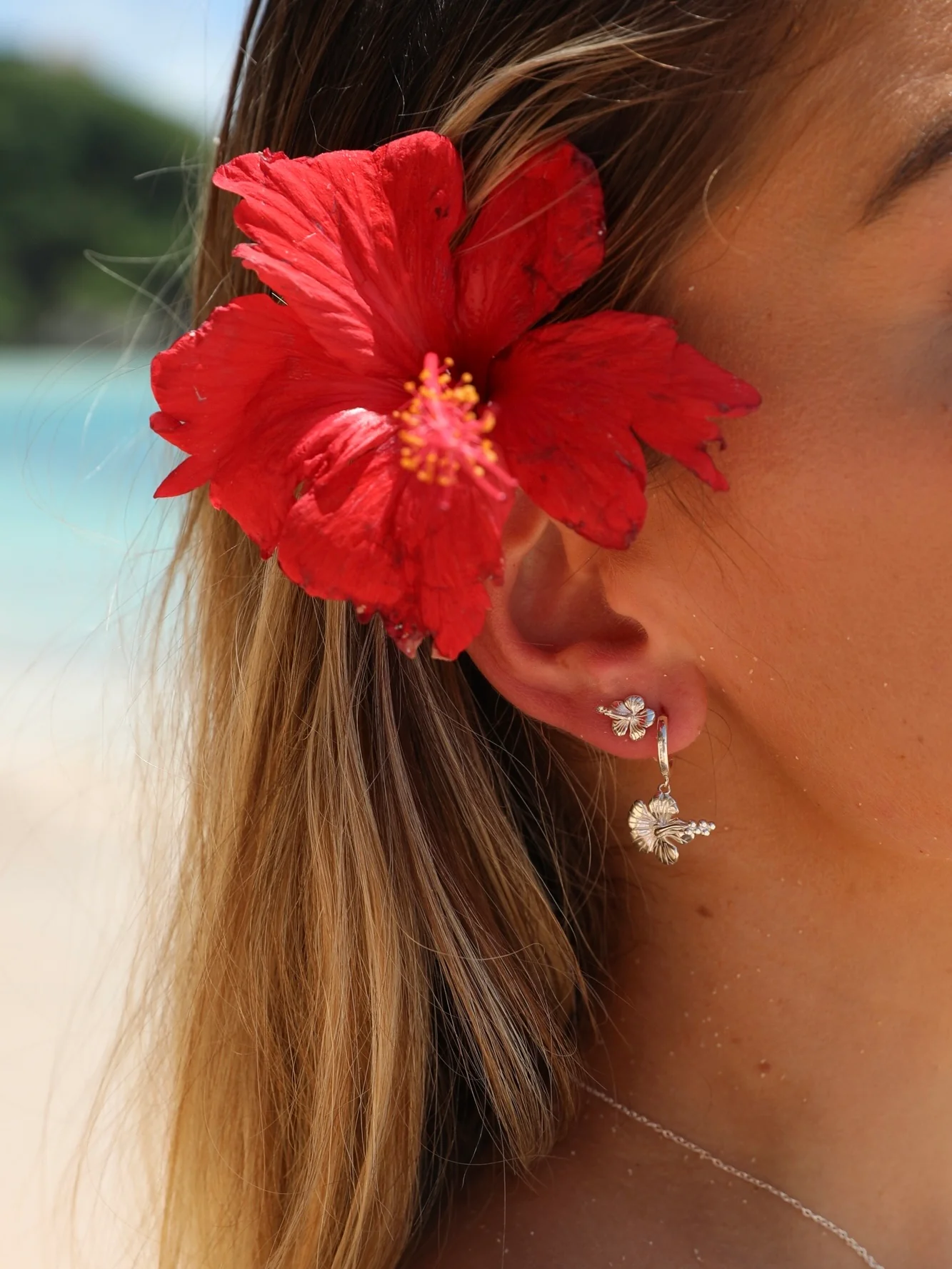 MTL - HIBISCUS STUDS STERLING SILVER