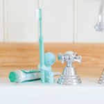 SMISKI - TOOTHBRUSH STAND | HUGGING FIGURE