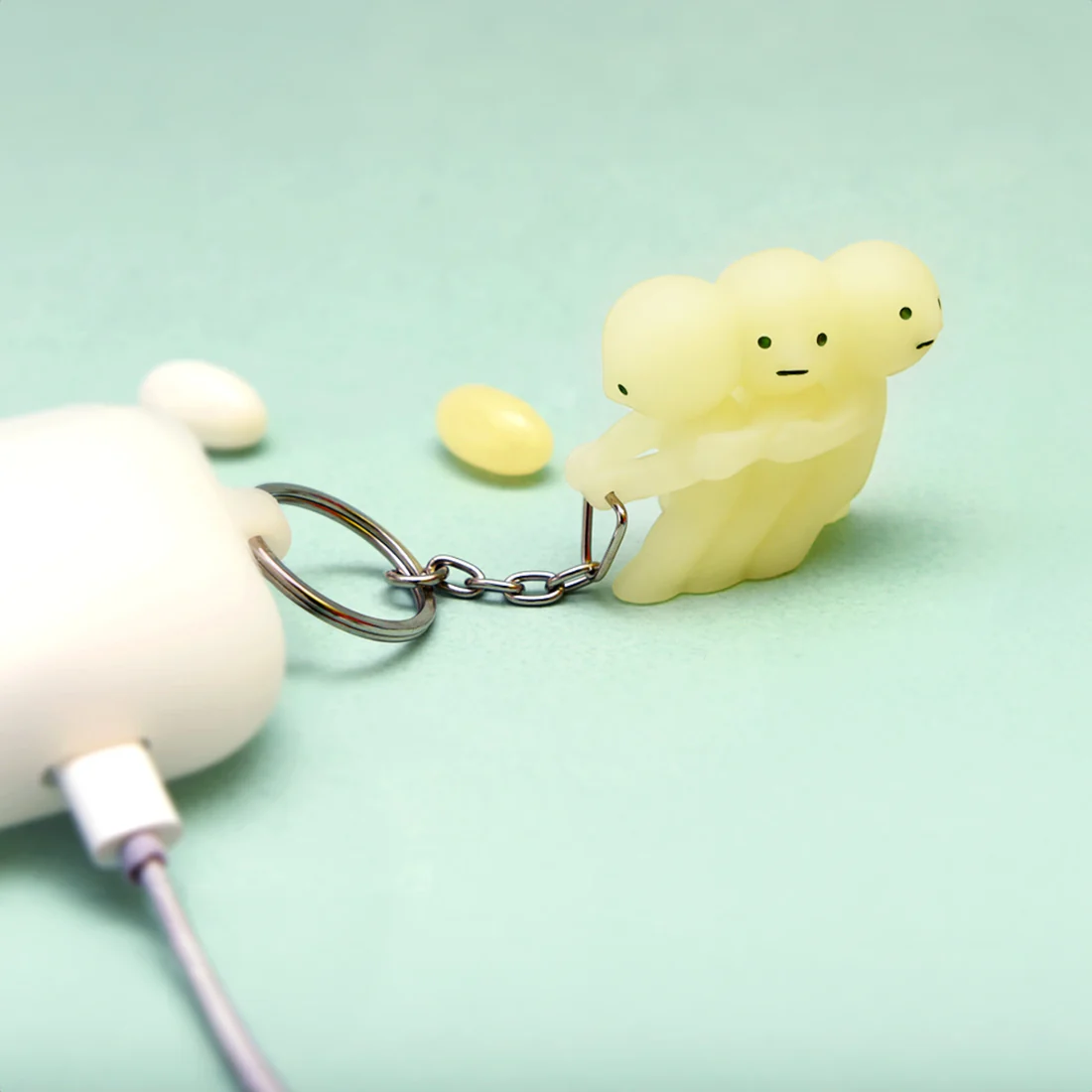 SMISKI - KEYCHAIN | PULLING THE KEY