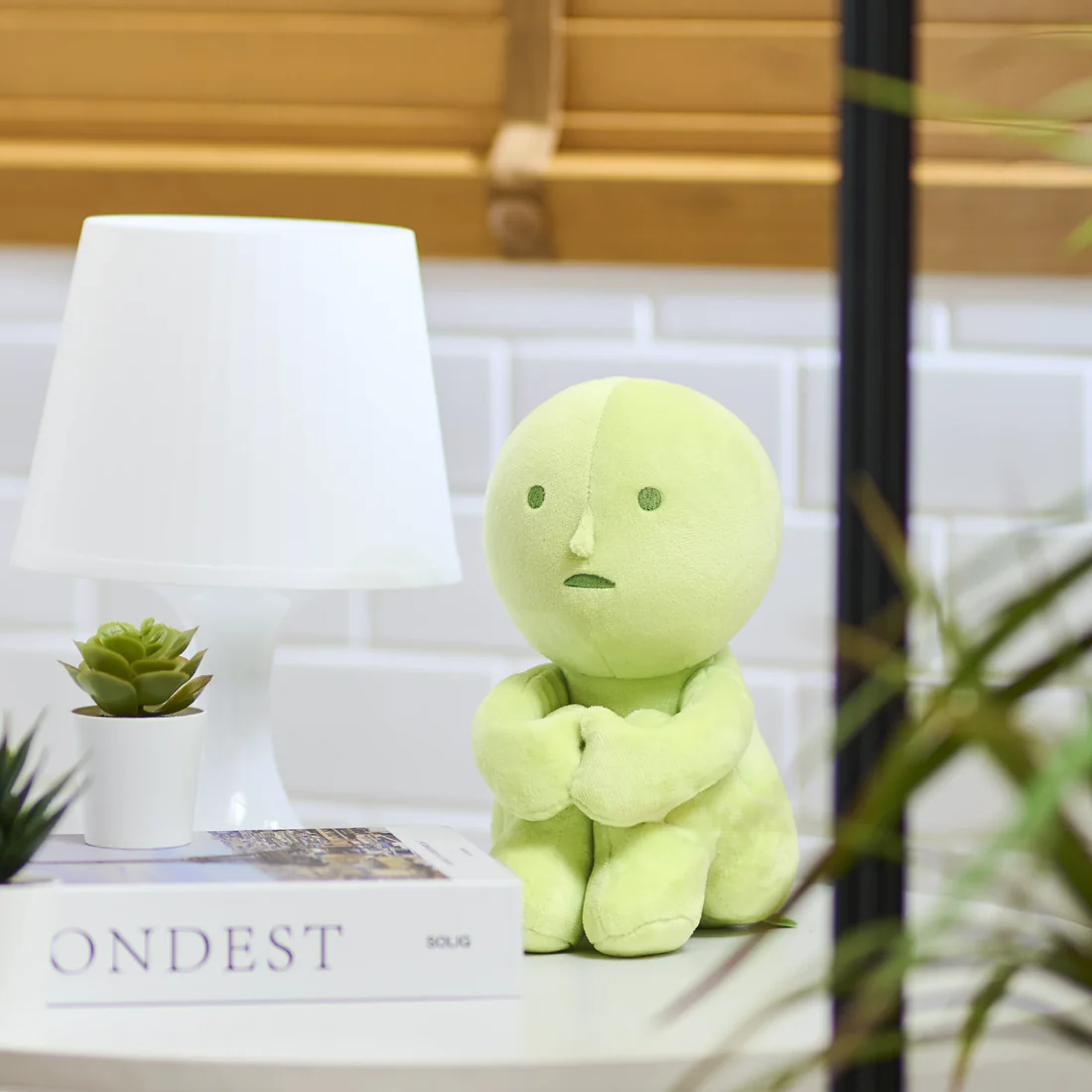 SMISKI - HUGGING KNEES PLUSH