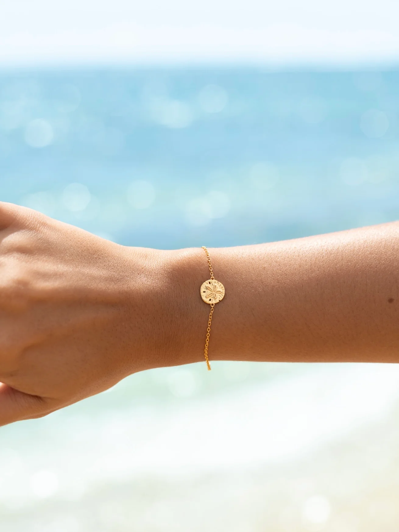MTL - SAND DOLLAR BRACELET IN 18K GOLD