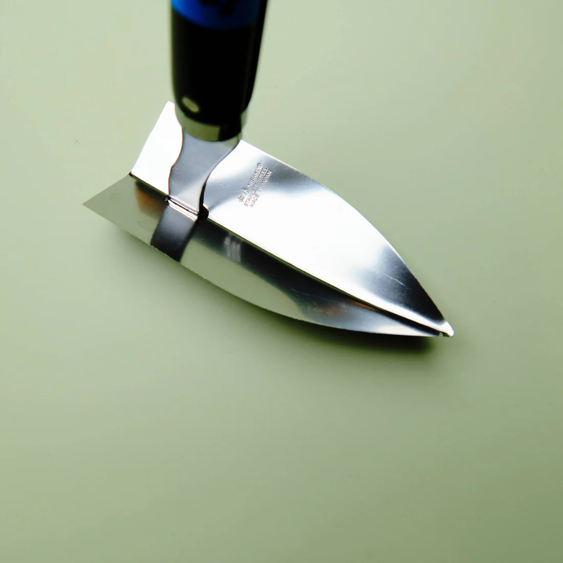JAPANESE TOOLS - JAPANESE STAINLESS STEEL TRIANGULAR HOE
