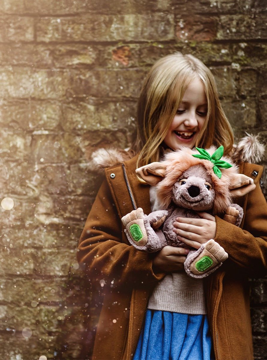 CHARLIE BEARS - BEARHOUSE COLLECTION | EMERALD LOU