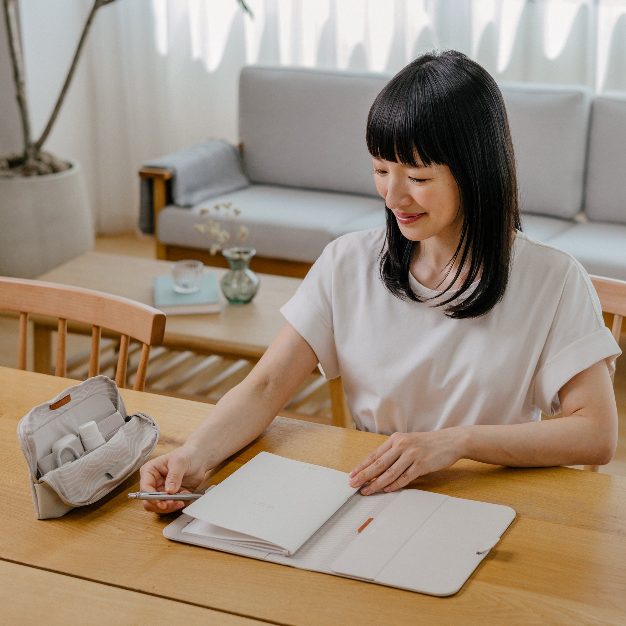 ORBITKEY - KONMARI | ORBITKEY DESK POUCH | STONE