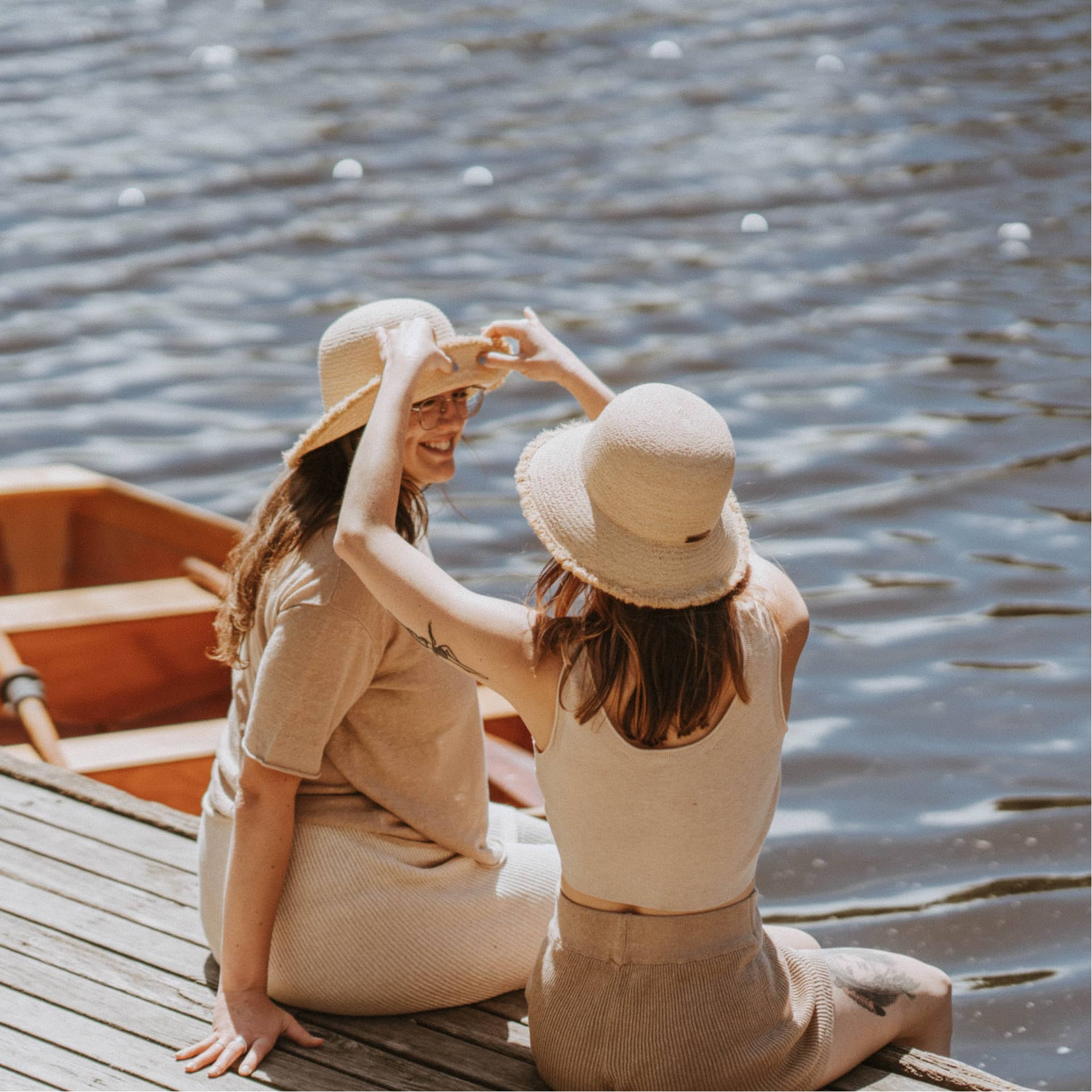 WILL + BEAR | STEVIE SAND | RAFFIA STRAW BUCKET | MEDIUM