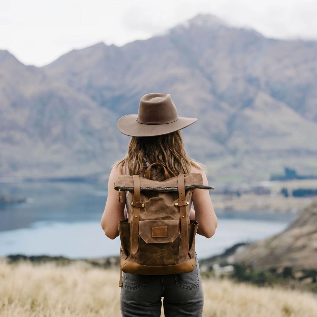 WILL + BEAR - TASMAN TRAVEL BACKPACK | BROWN WAXED CANVAS