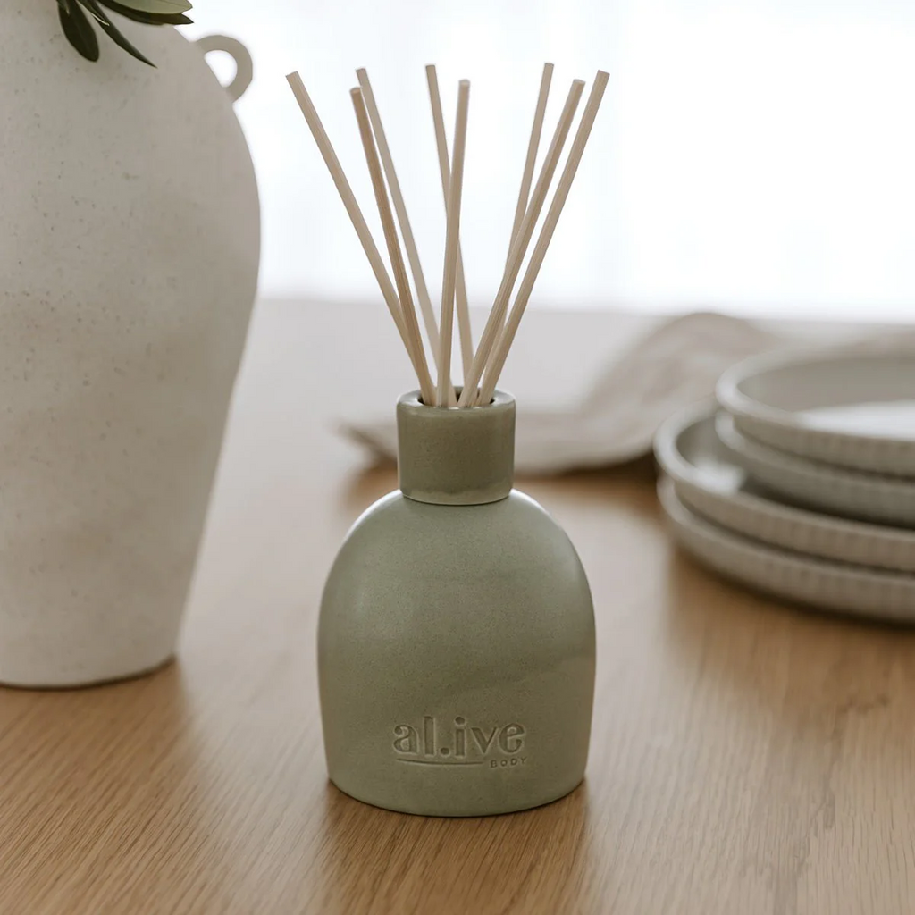 ALIVE BODY - BLACKCURRANT & CARIBBEAN WOOD DIFFUSER