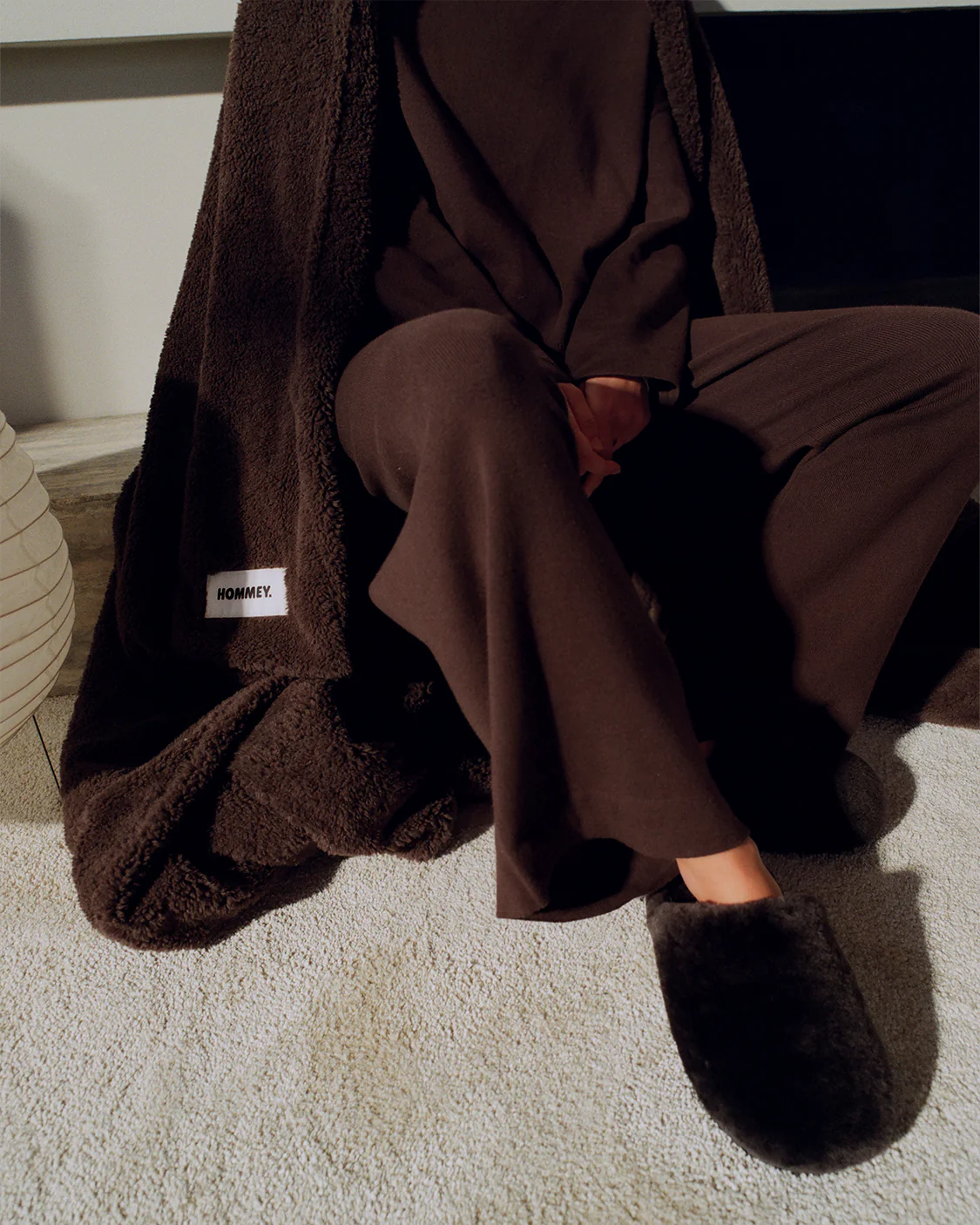 HOMMEY - SHEEPSKIN SLIPPERS [SIZE:MEDIUM CLR:CHOCOLATE]