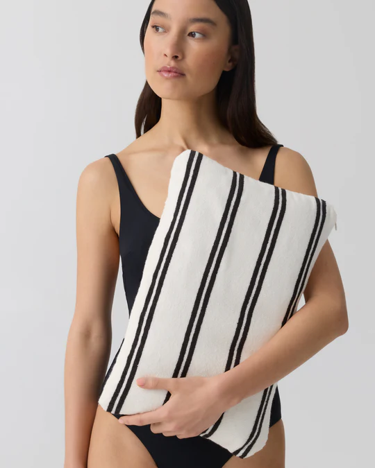 HOMMEY - BEACH PILLOW [CLR:MIDNIGHT]