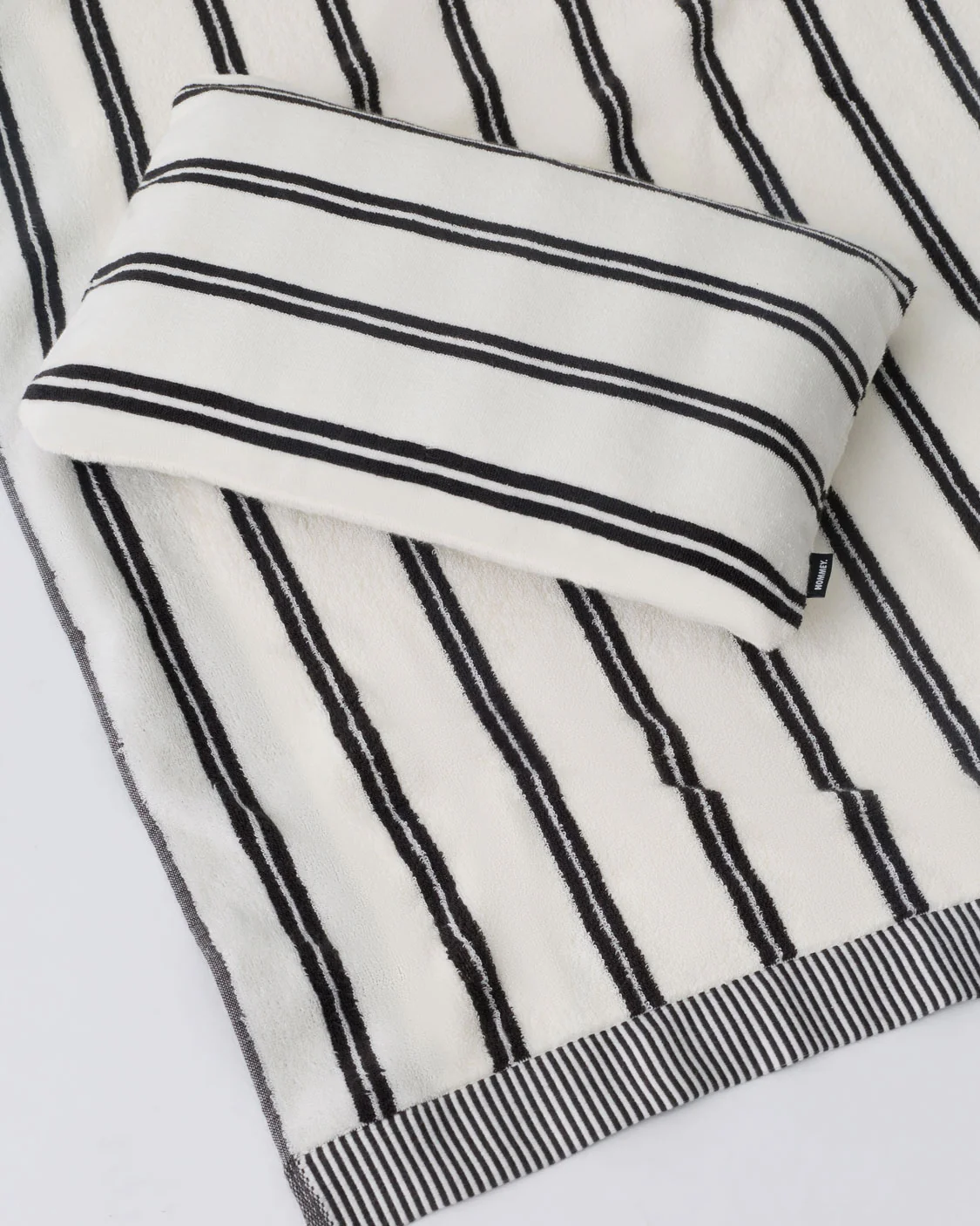 HOMMEY - BEACH PILLOW [CLR:MIDNIGHT]