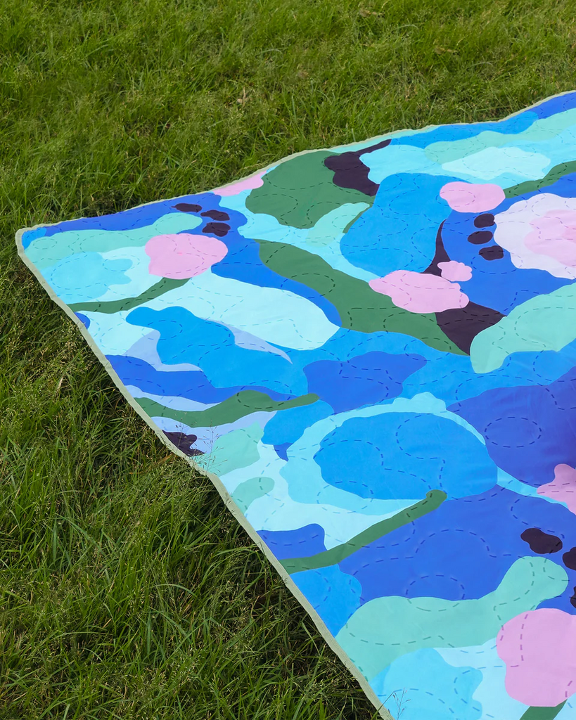 THE SOMEWHERE CO - XL PICNIC RUG | HONEYDEW