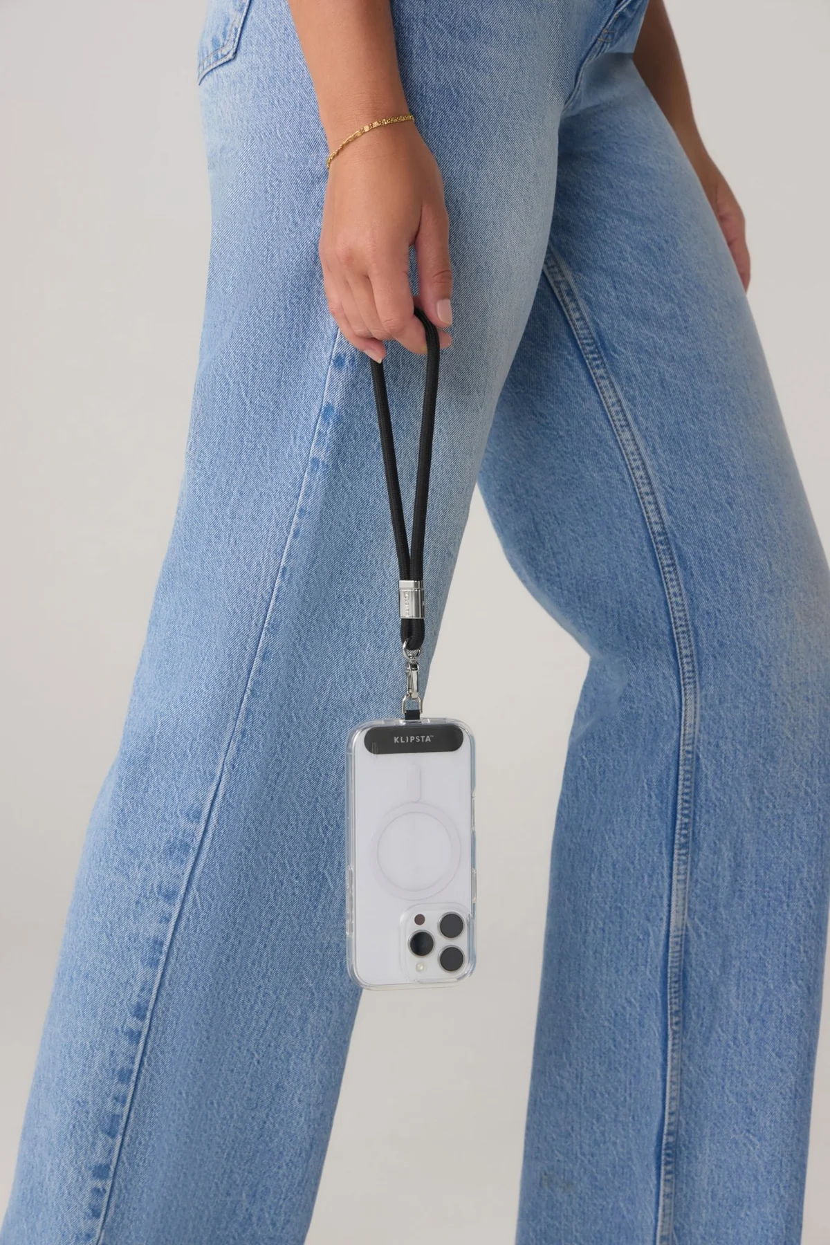 KLIPSTA - LOOP PHONE WRIST STRAP | SILVER + BLACK